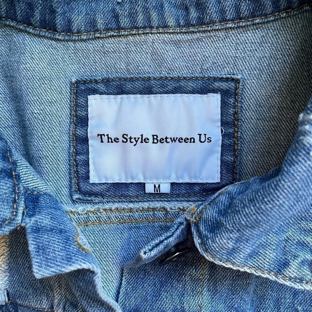 Distressed Denim Graffiti Jean Jacket Womens - Picture 10 of 10